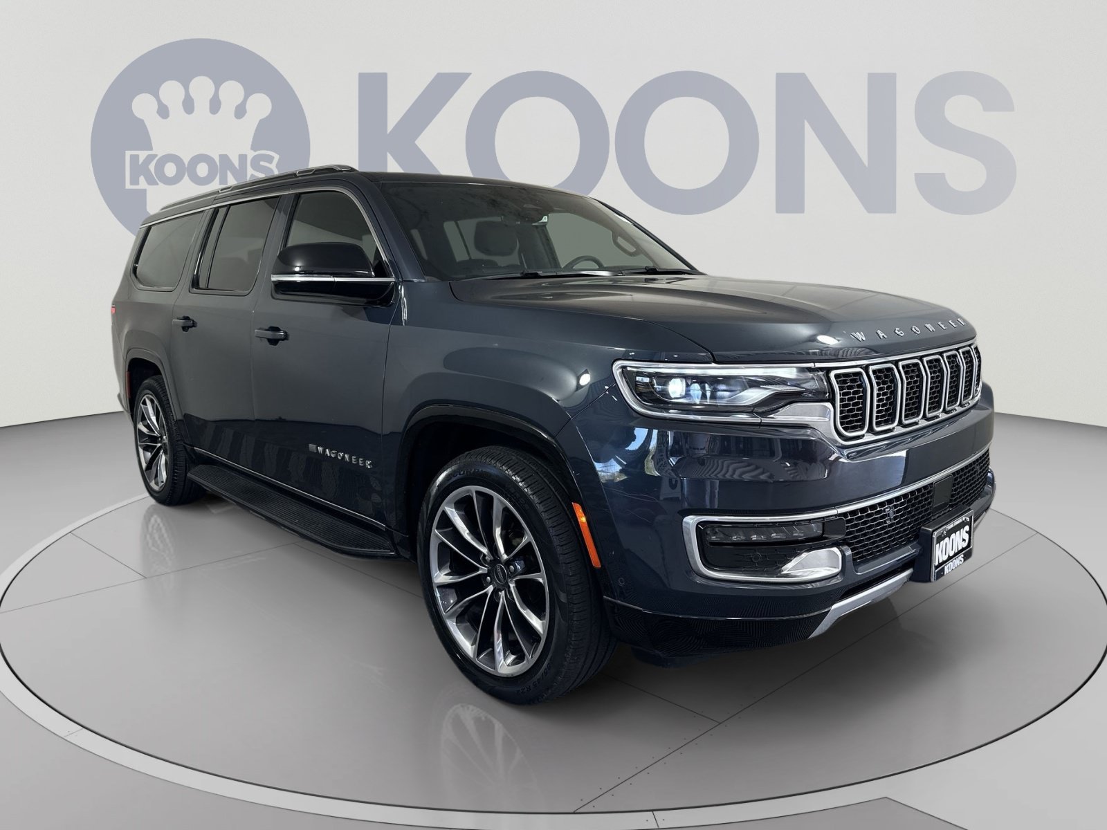 Used 2023 Jeep Wagoneer L Series II w/ Premium Group I AWD/4WD image 10
