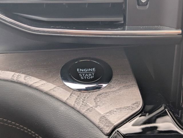 Used 2023 Ford Explorer Platinum w/ Technology Package image 30