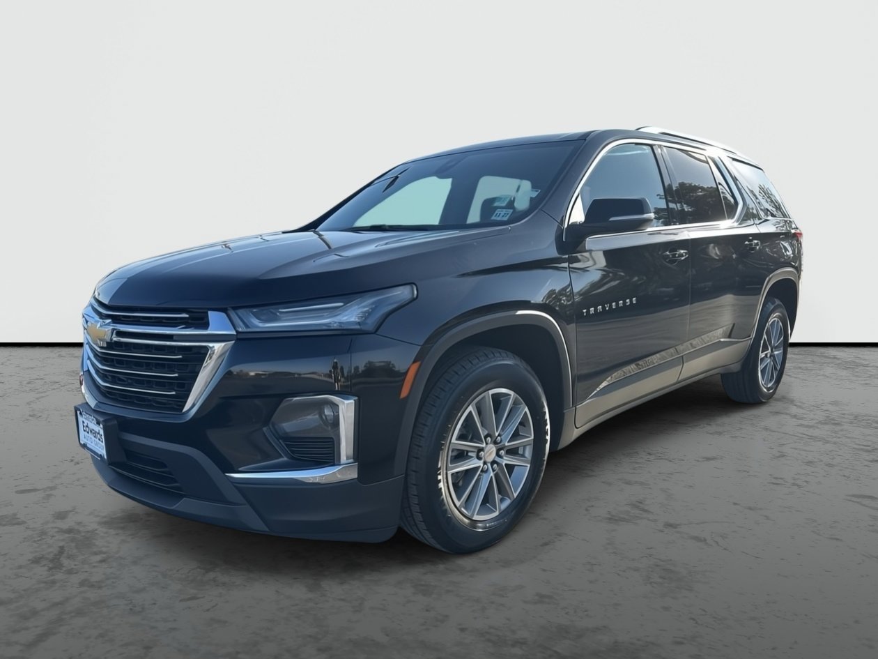 Used 2023 Chevrolet Traverse LT