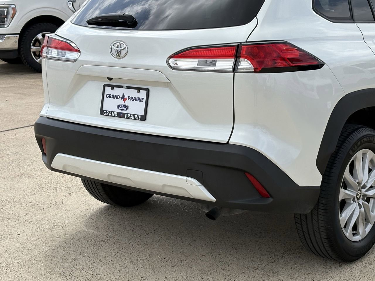 Used 2022 Toyota Corolla Cross LE image 8