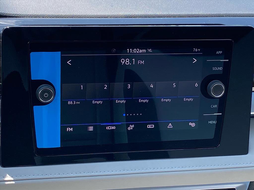 New 2026 Volkswagen Taos SE FWD image 5