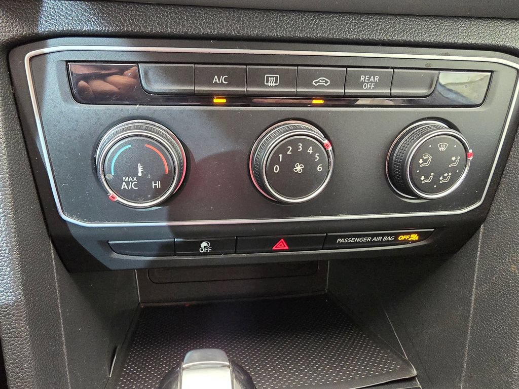 Used 2021 Volkswagen Atlas S FWD image 35