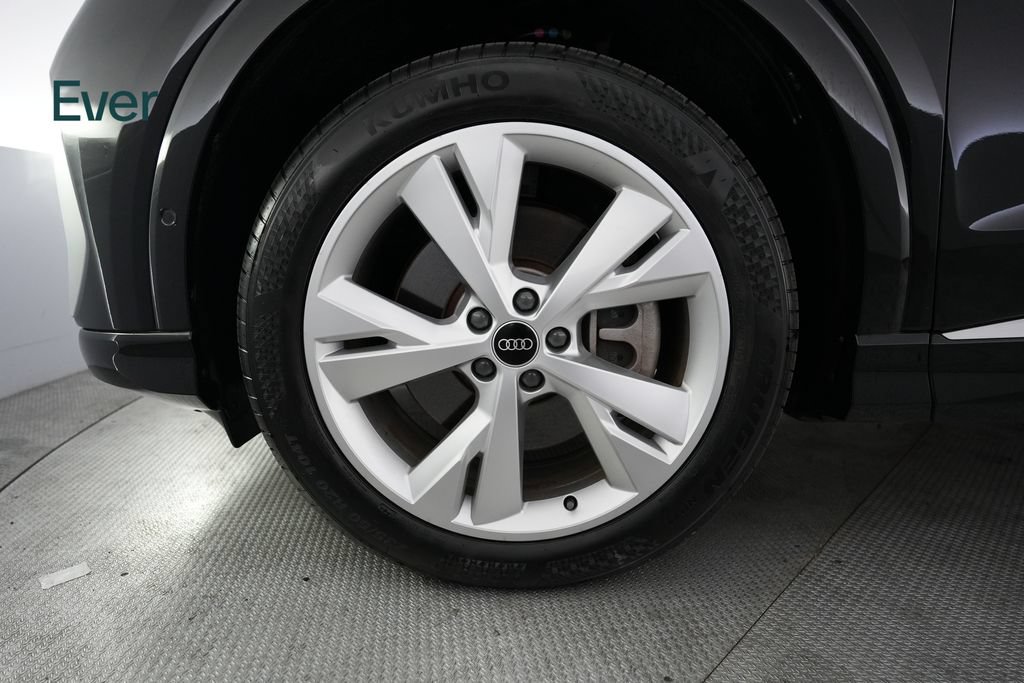 Used 2023 Audi Q4 e-tron Premium Plus w/ Premium Plus AWD/4WD image 19