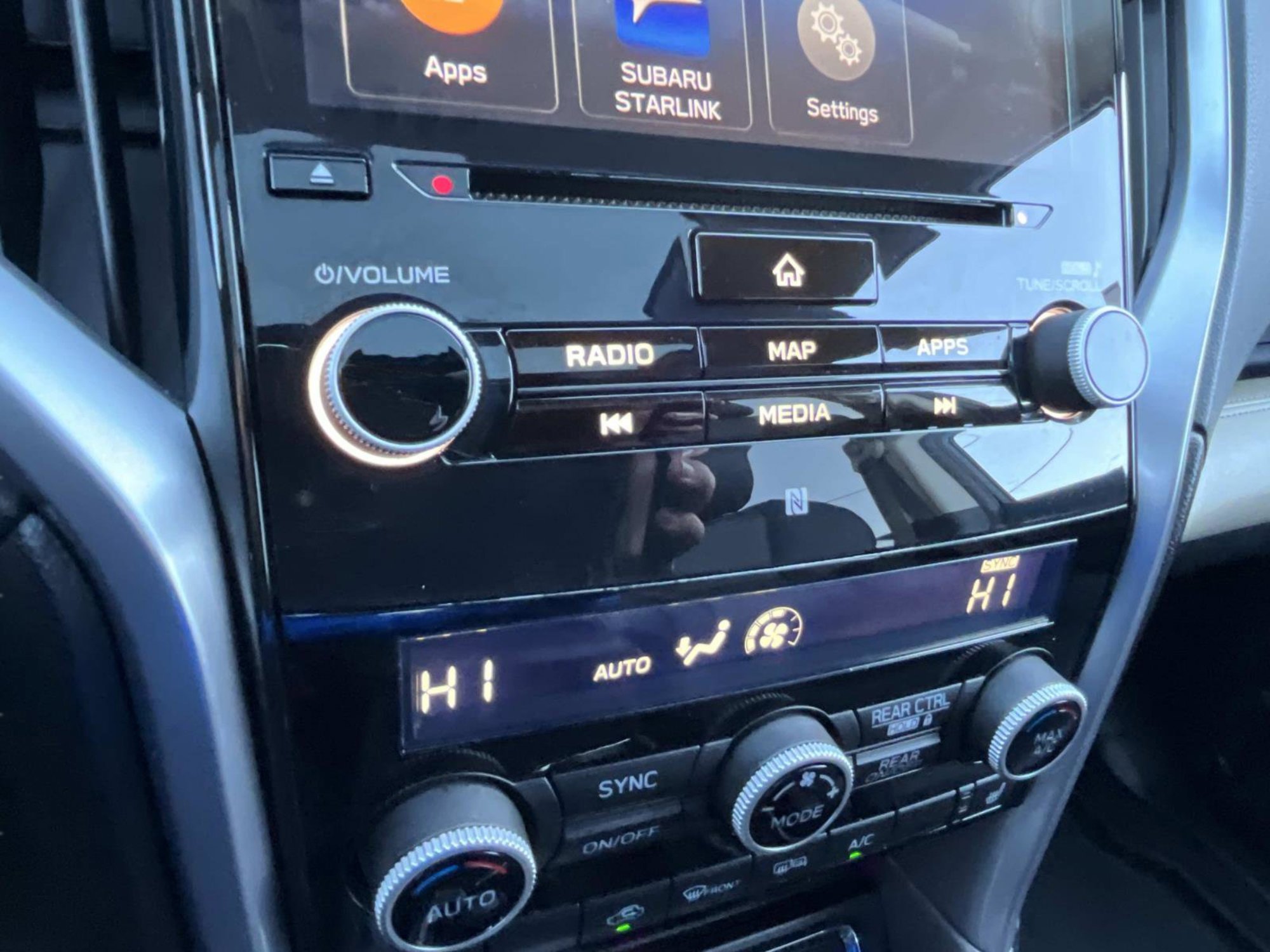 Used 2022 Subaru Ascent Limited w/ Technology Package image 40