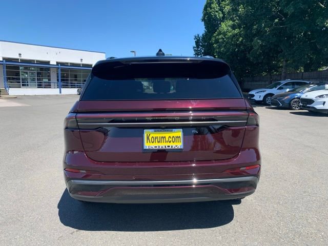 New 2025 Lincoln Nautilus Reserve image 4