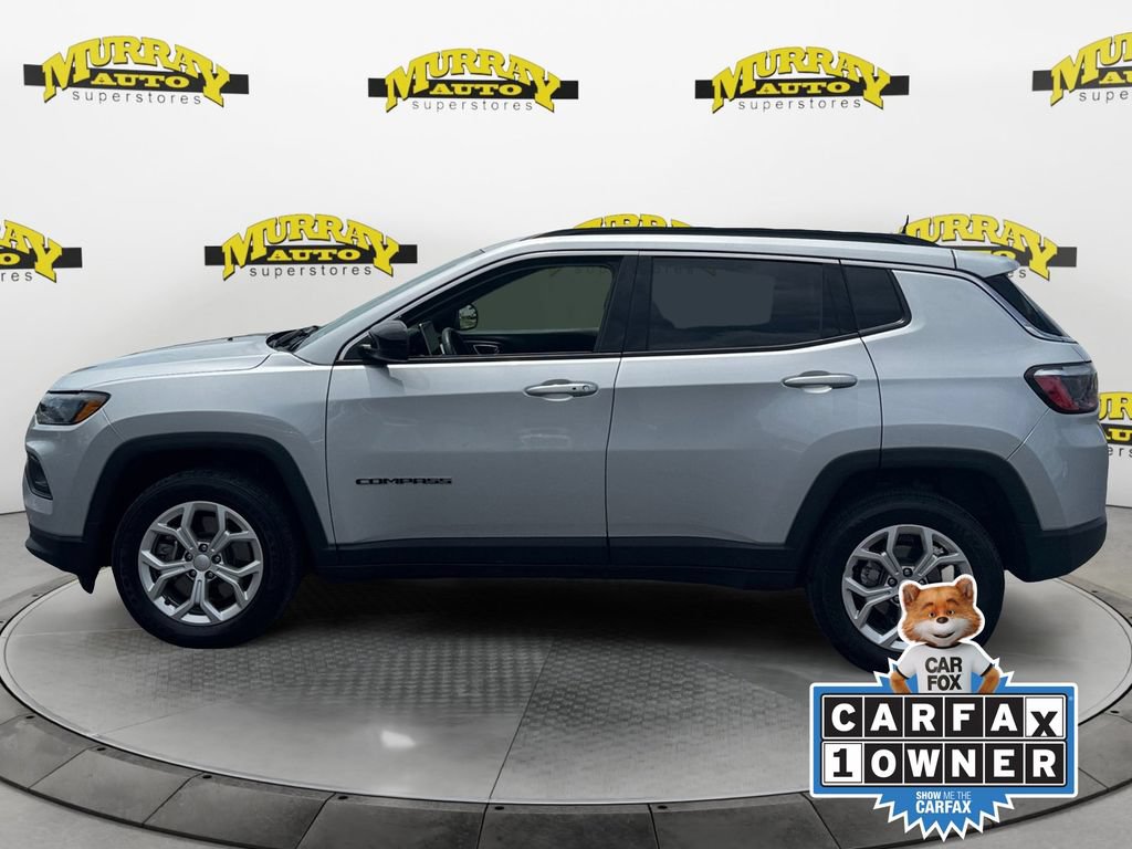 Used 2024 Jeep Compass Latitude AWD/4WD image 2