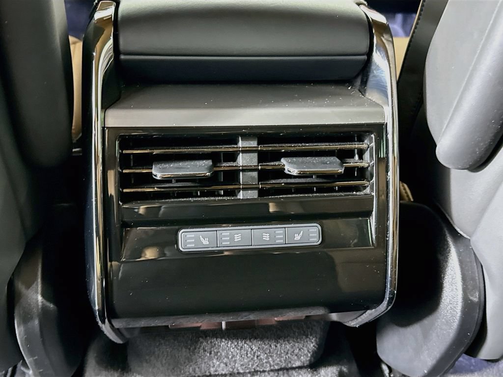 Used 2025 Land Rover Range Rover Sport Dynamic SE AWD/4WD image 28