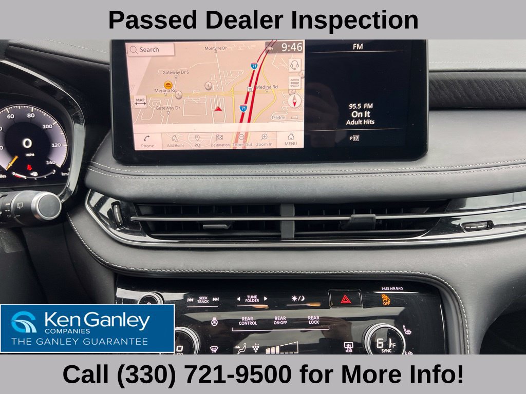 Used 2023 INFINITI QX60 Sensory w/ Cargo Package AWD/4WD image 12
