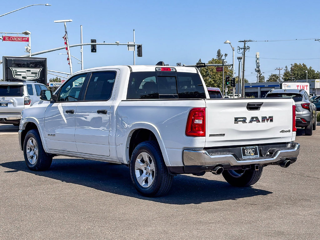 Used 2025 RAM 1500 Big Horn AWD/4WD image 2