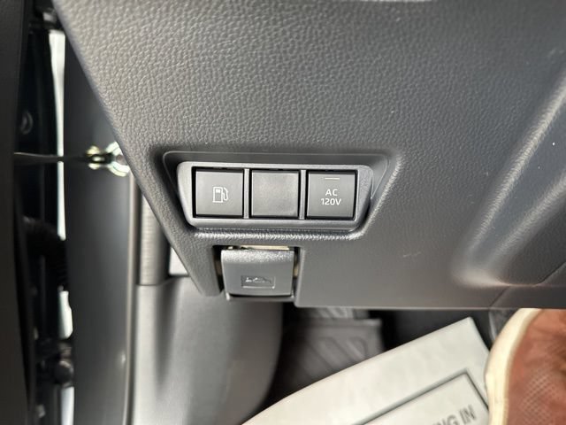 New 2026 Toyota Prius Plug-In Hybrid FWD image 13