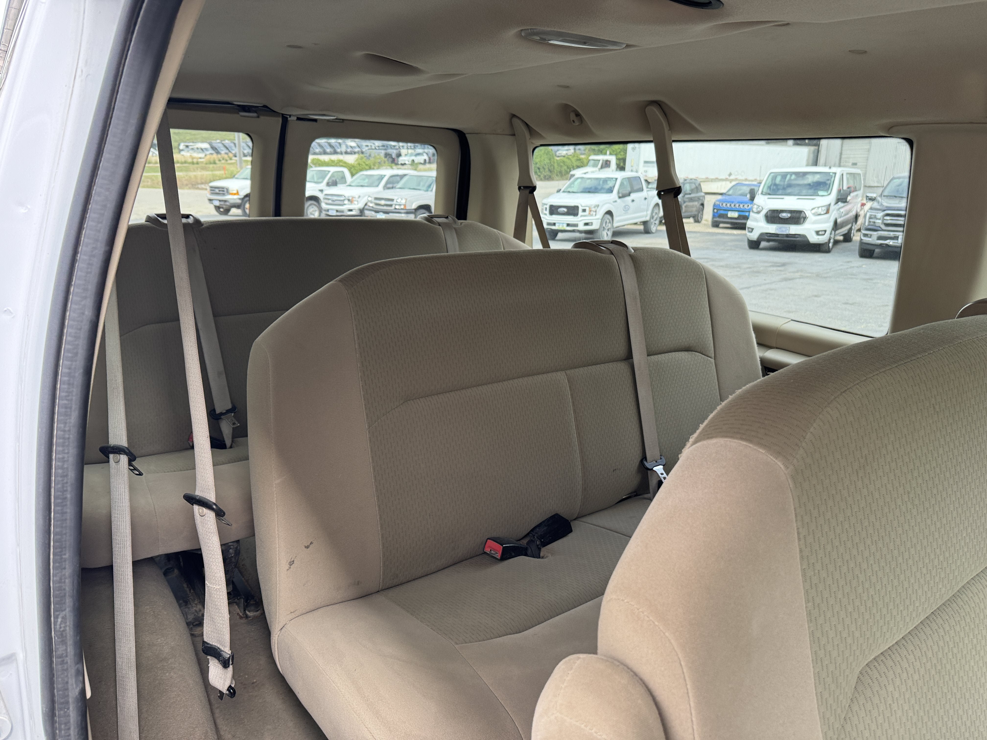 Used 2008 Ford E-350 and Econoline 350 XL RWD image 24