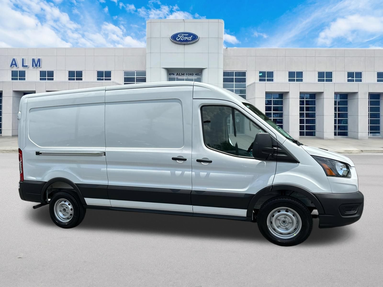 New 2026 Ford Transit 250 148 Medium Roof w/ Load Area Protection Package RWD image 5