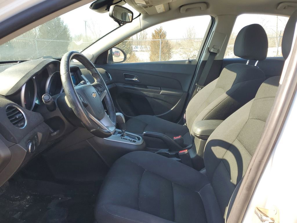 Used 2014 Chevrolet Cruze LT image 5