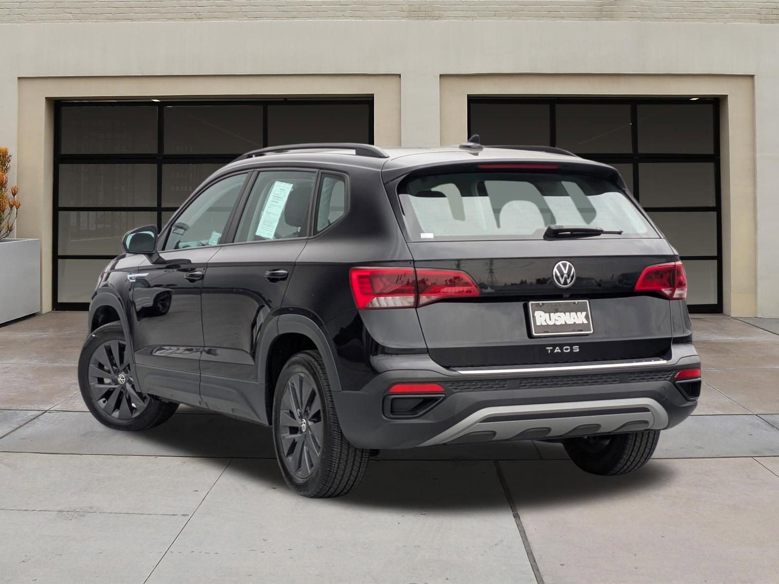 Used 2024 Volkswagen Taos S image 2