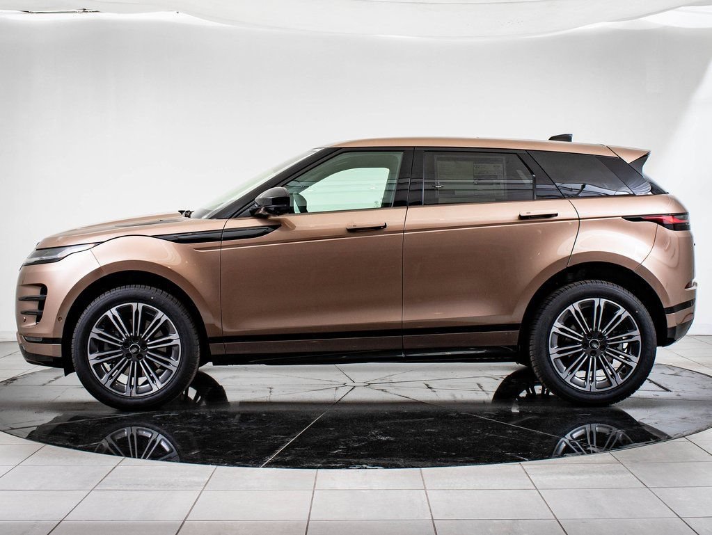 Used 2026 Land Rover Range Rover Evoque Dynamic SE AWD/4WD image 5