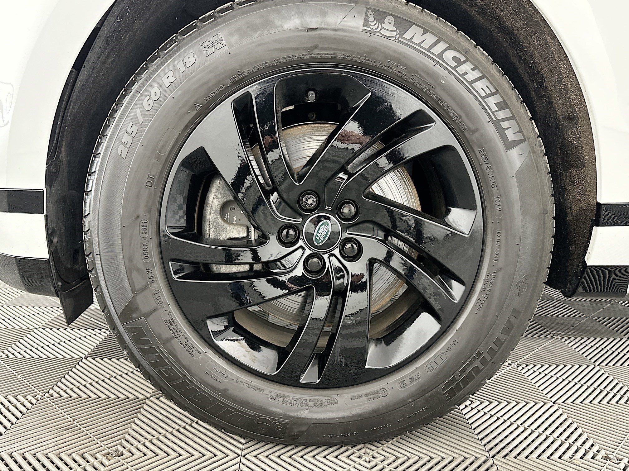 Used 2022 Land Rover Range Rover Evoque R-Dynamic S image 35