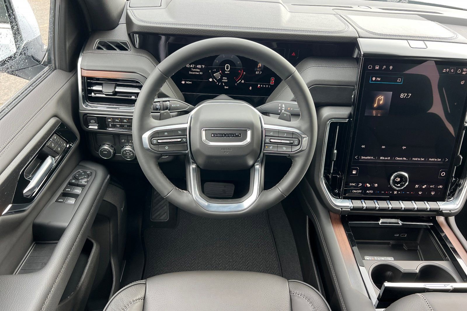 New 2026 GMC Yukon XL Denali RWD image 13