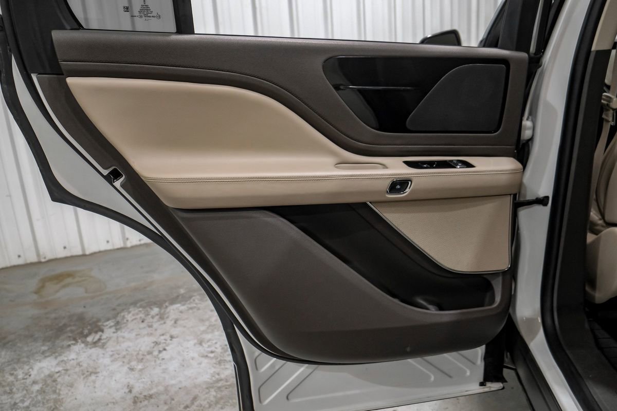 Used 2022 Lincoln Aviator 2WD image 47