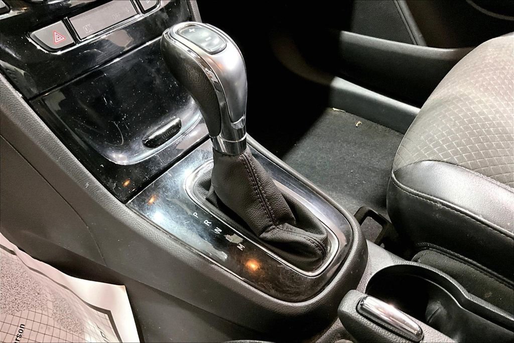 Used 2019 Buick Encore Preferred AWD/4WD image 14