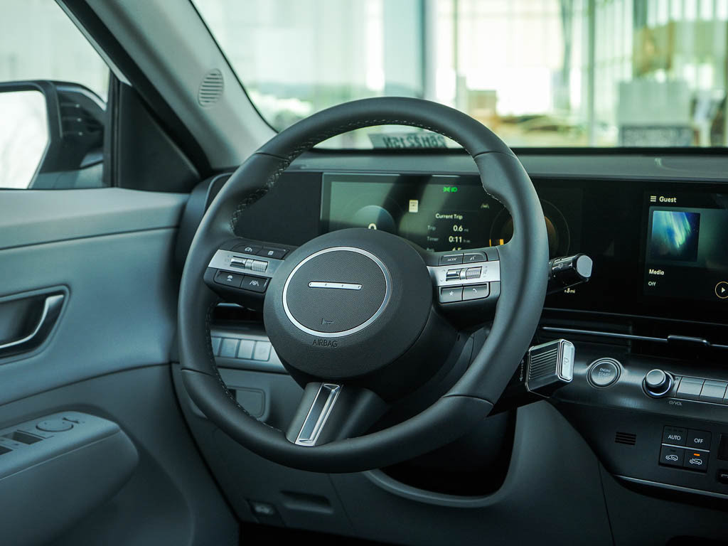 New 2026 Hyundai Kona SEL Premium AWD/4WD image 15