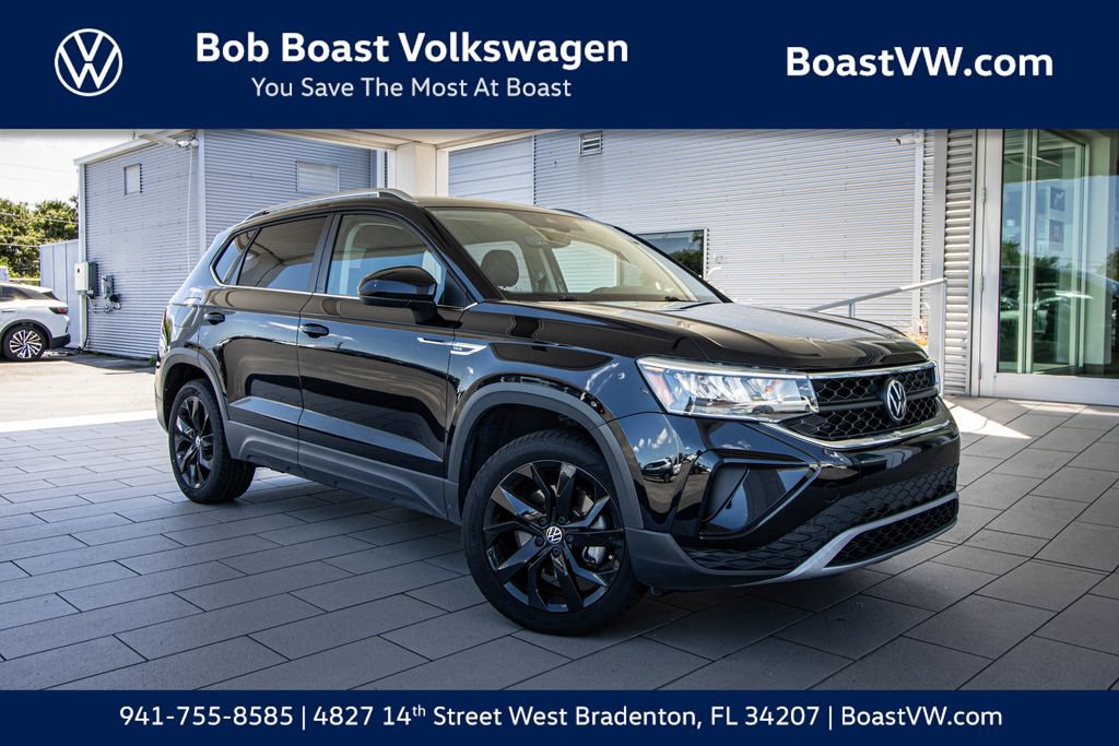 Used 2022 Volkswagen Taos SE FWD image 1