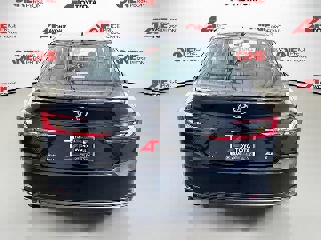 Certified 2025 Toyota Camry SE image 6