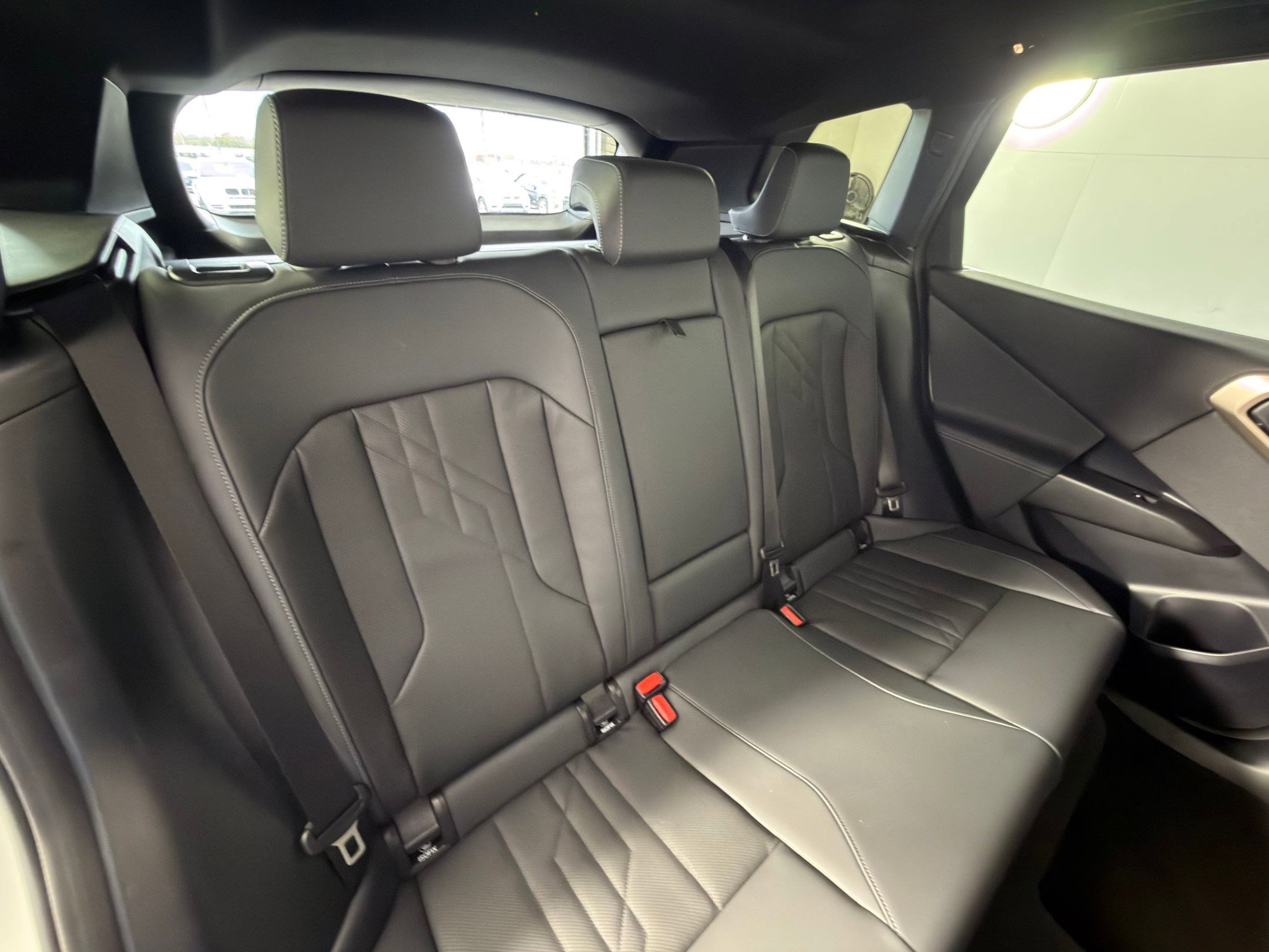 Used 2025 BMW X3 xDrive30i w/ Premium Package image 29