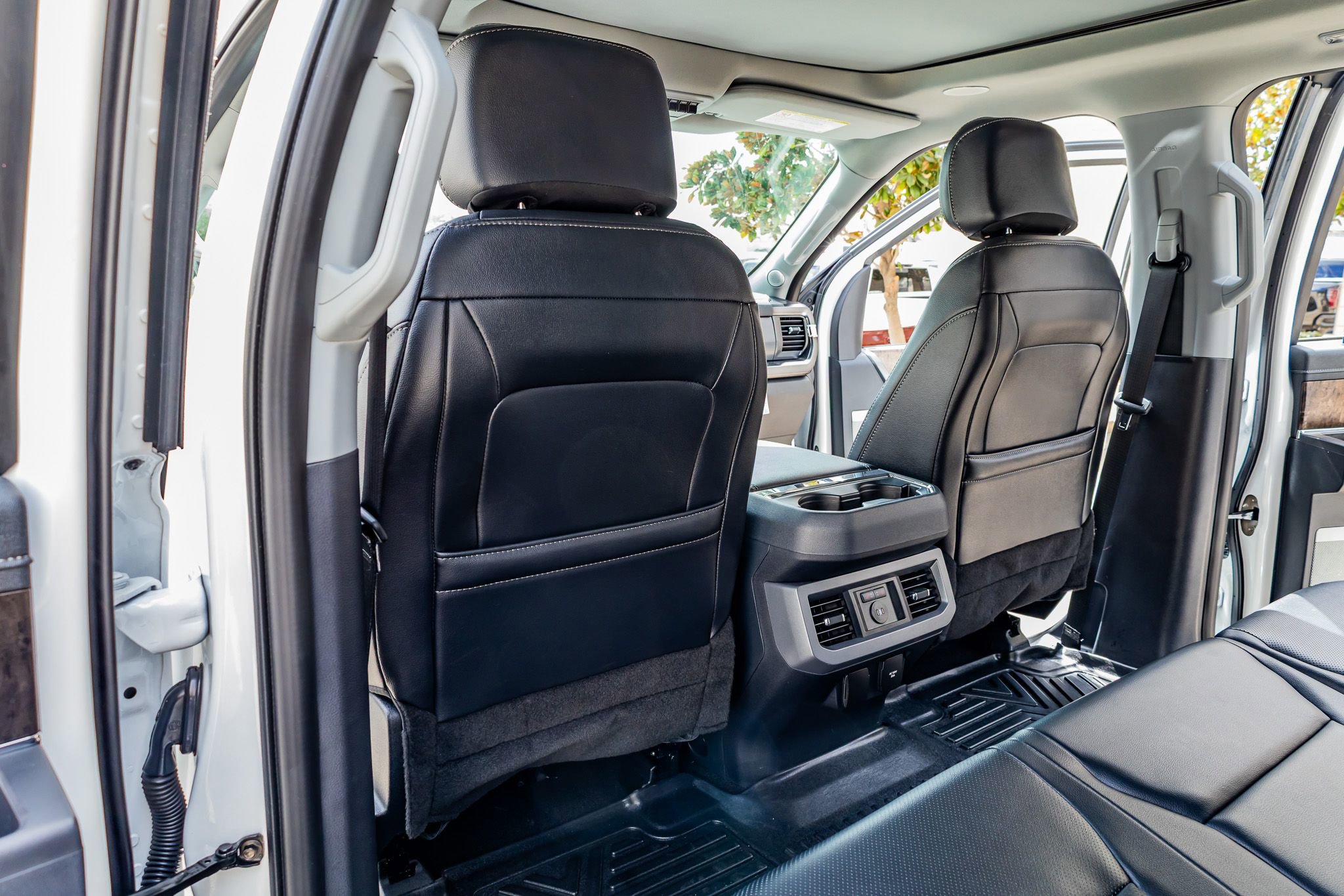 Used 2024 Ford F250 Lariat w/ Lariat Ultimate Package image 34