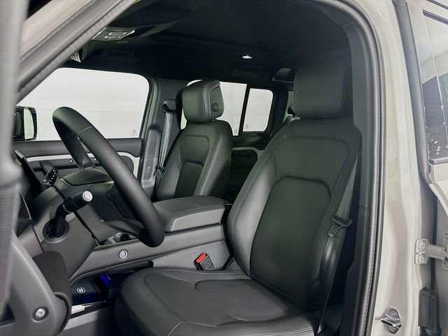 New 2026 Land Rover Defender 110 X-Dynamic SE image 20