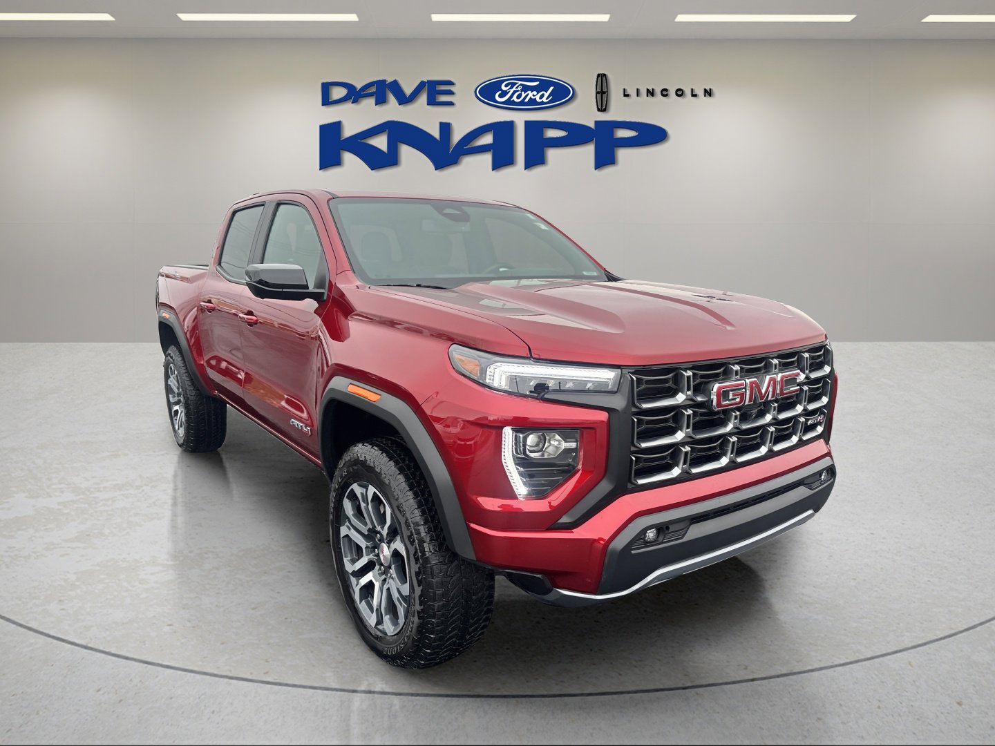 Used 2024 GMC Canyon AT4 w/ Technology Package image 2