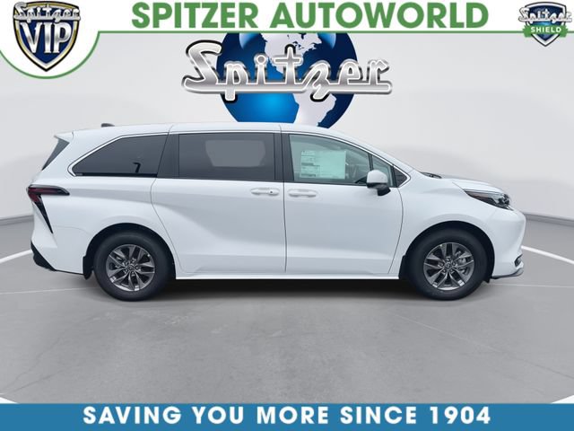 New 2026 Toyota Sienna LE AWD/4WD image 10