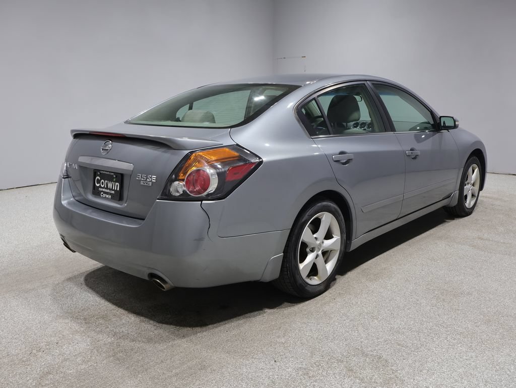 Used 2008 Nissan Altima 3.5 SE w/ Sport Pkg FWD image 14