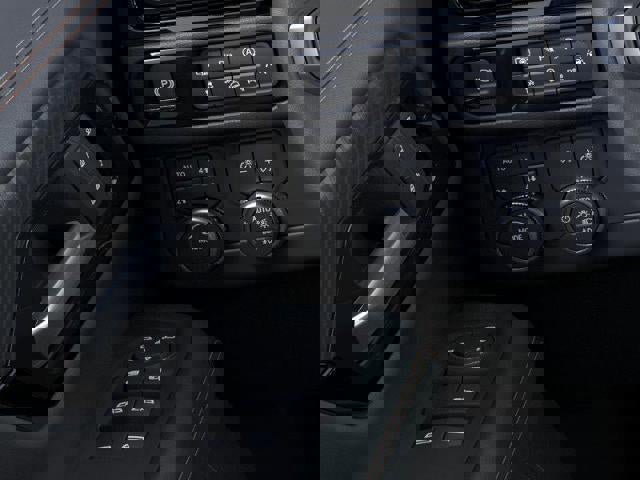 New 2025 GMC Yukon AT4 w/ AT4 Premium Package image 22