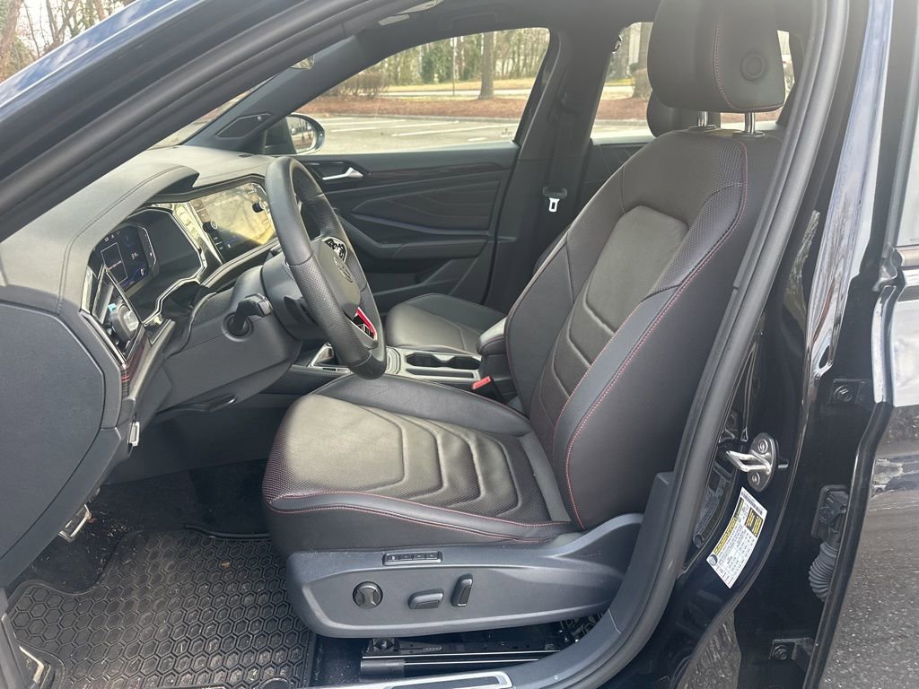 Used 2024 Volkswagen Jetta GLI Autobahn w/ GLI Black Package image 8