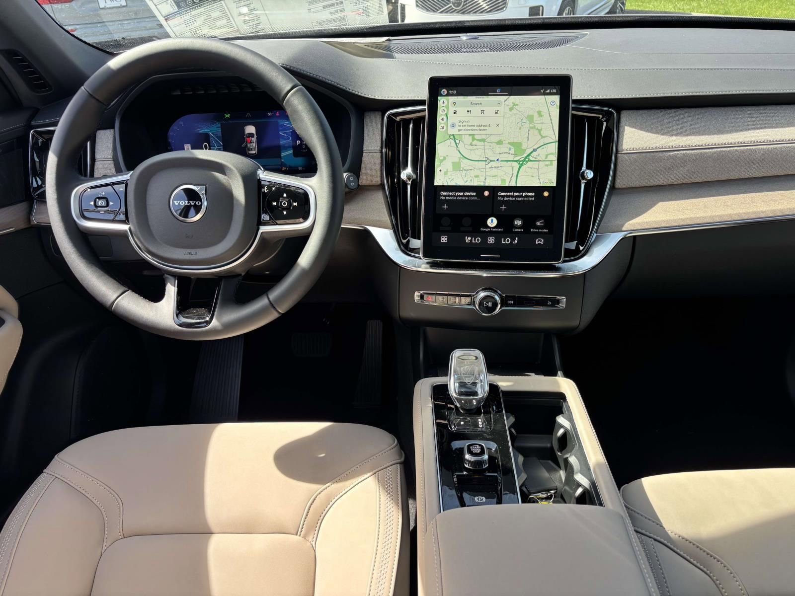 New 2026 Volvo XC90 B5 Plus w/ Protection Package Premier AWD/4WD image 28