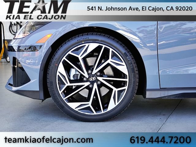 Used 2025 Hyundai Ioniq 6 Limited RWD image 7