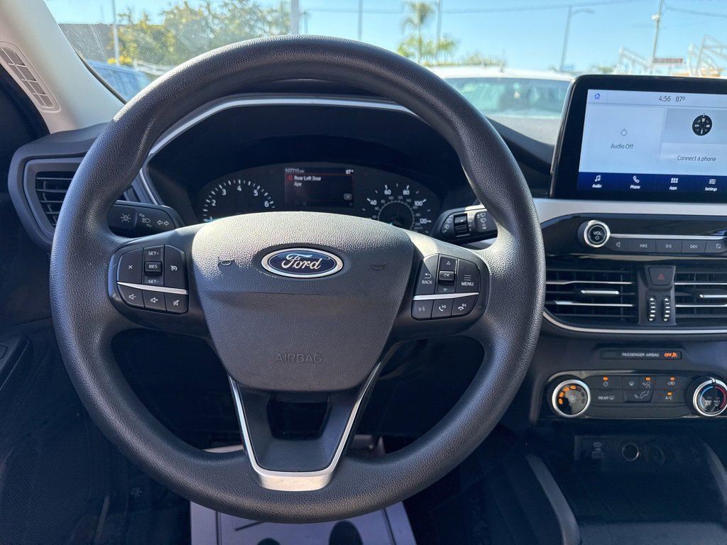 Used 2022 Ford Escape SE image 9