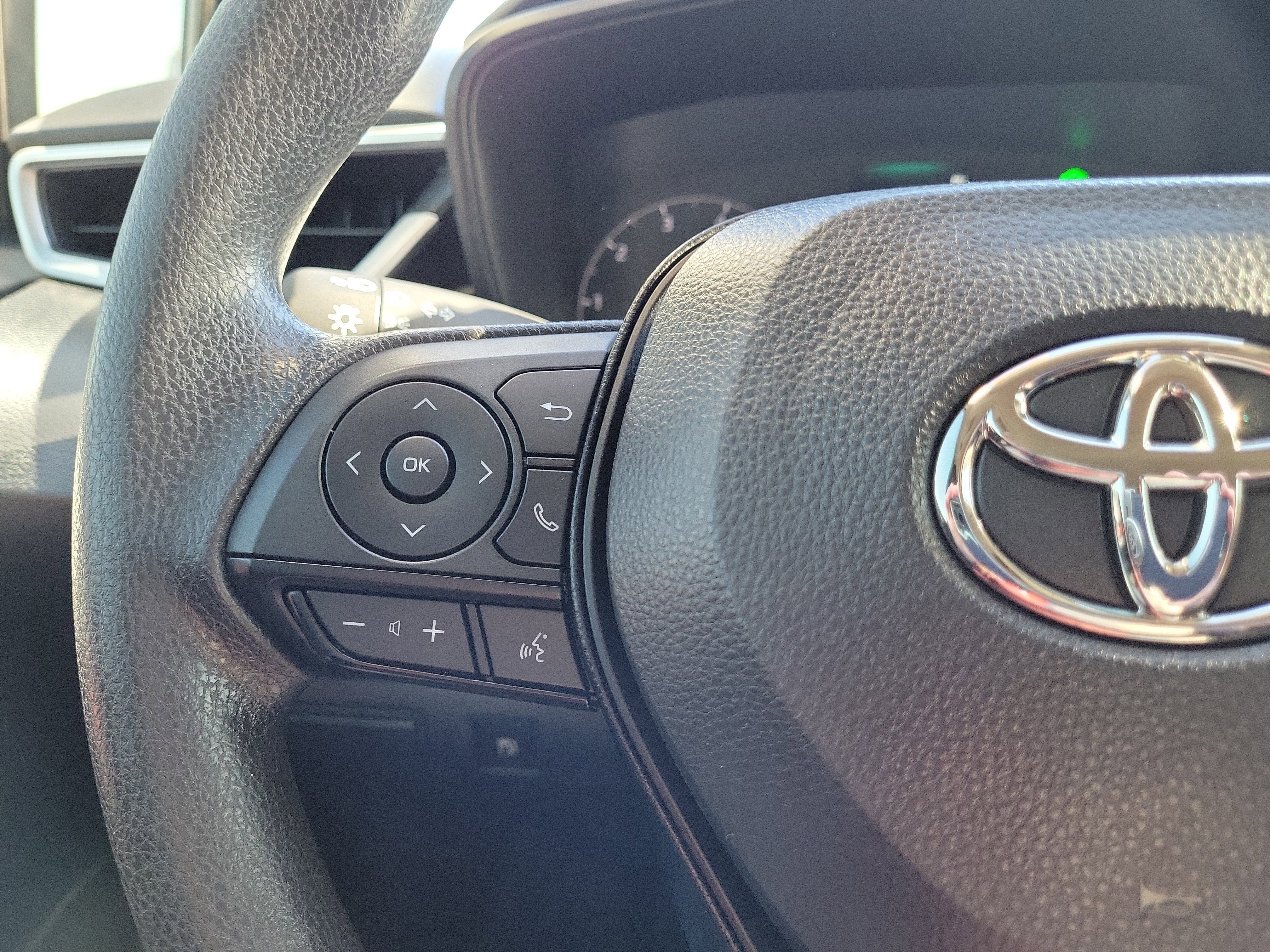 Used 2024 Toyota Corolla LE image 24