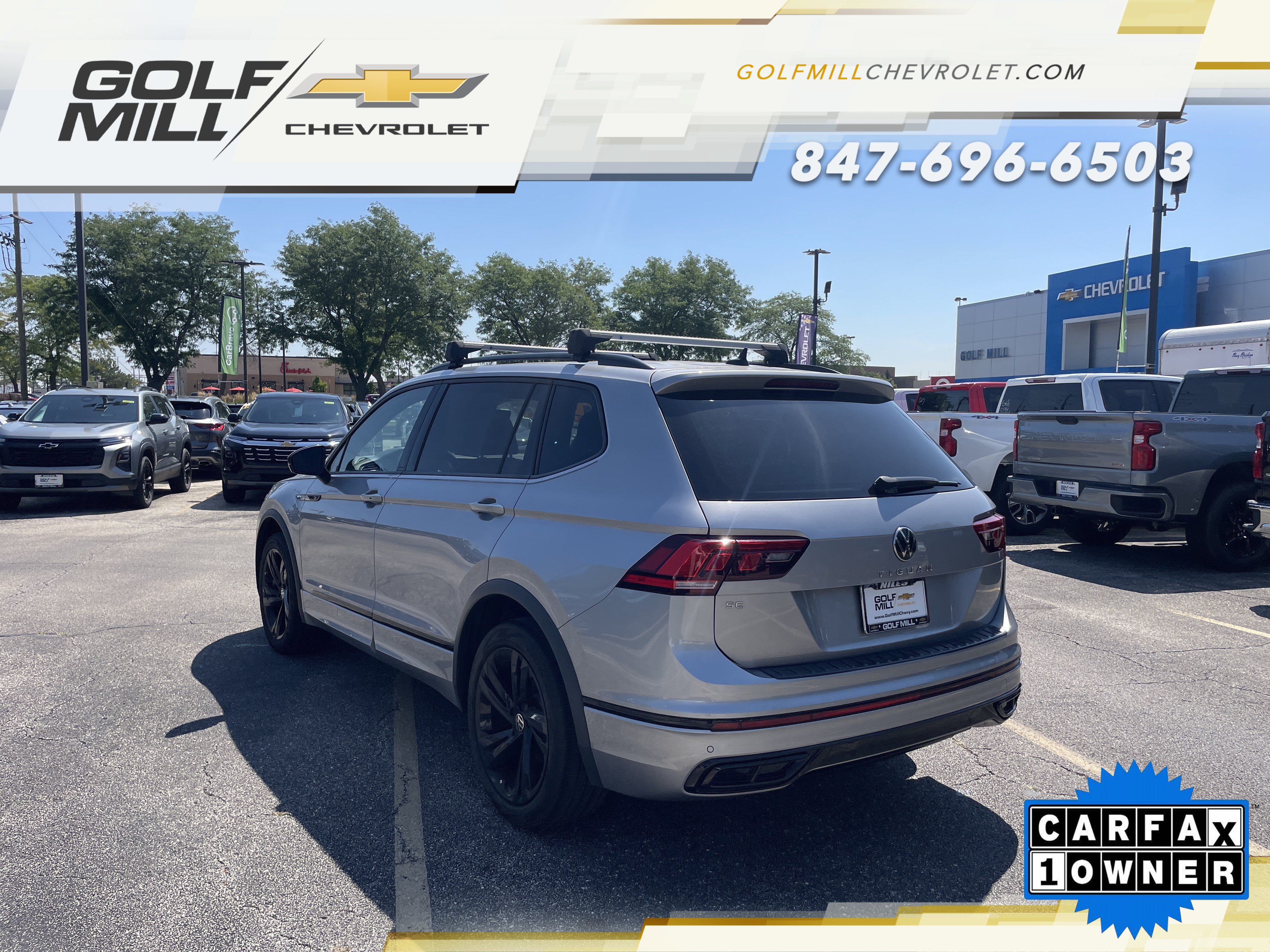 Used 2023 Volkswagen Tiguan SE R-Line FWD image 9