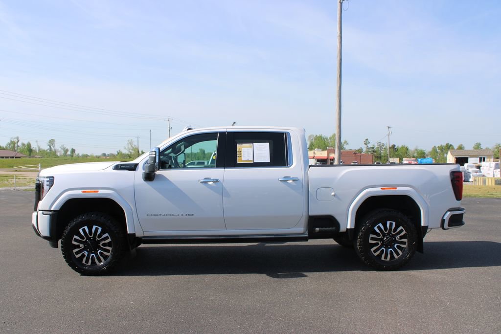 Used 2025 GMC Sierra 2500 Denali Ultimate image 6