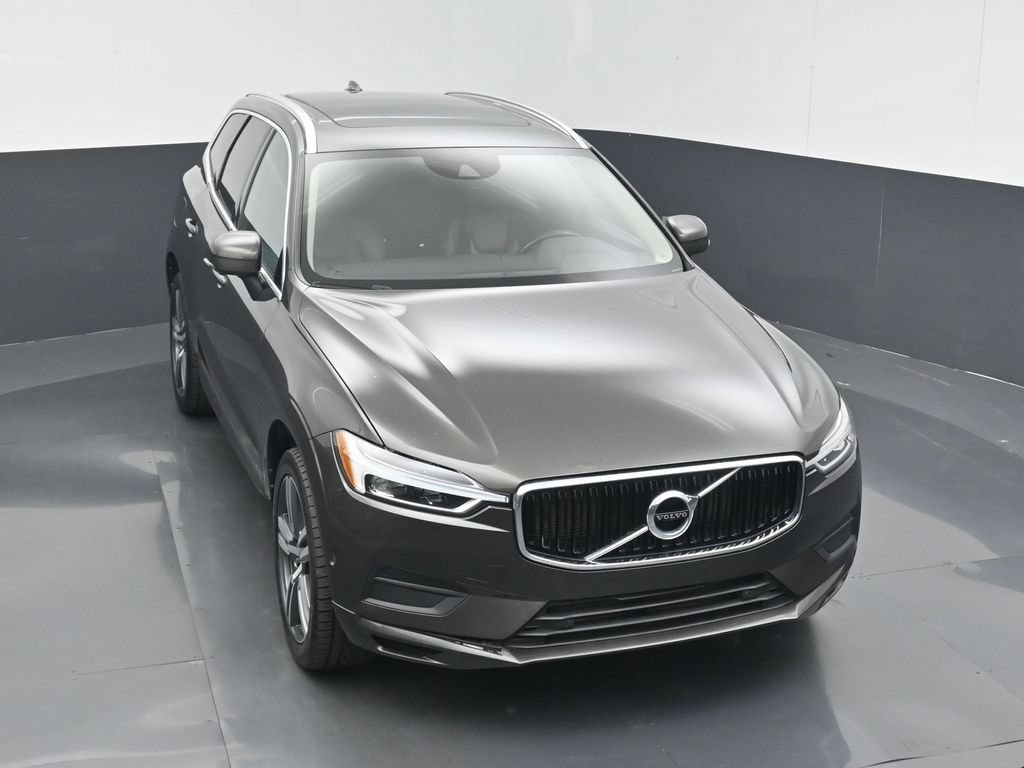 Used 2018 Volvo XC60 T5 Momentum w/ Vision Package AWD/4WD image 9