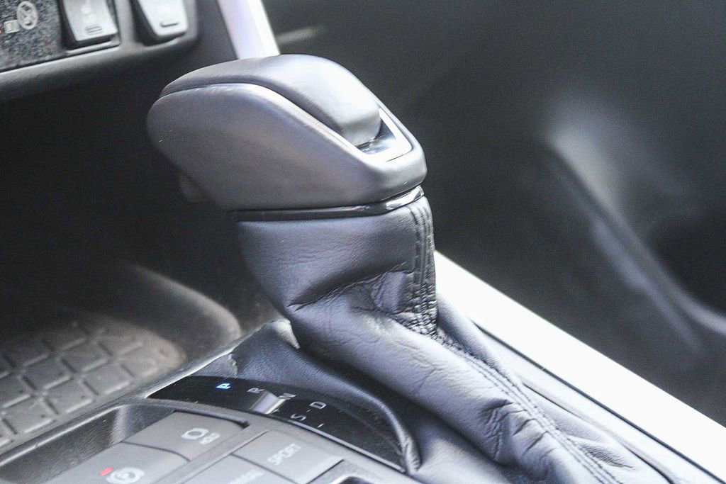 Used 2023 Toyota RAV4 XLE Premium image 22