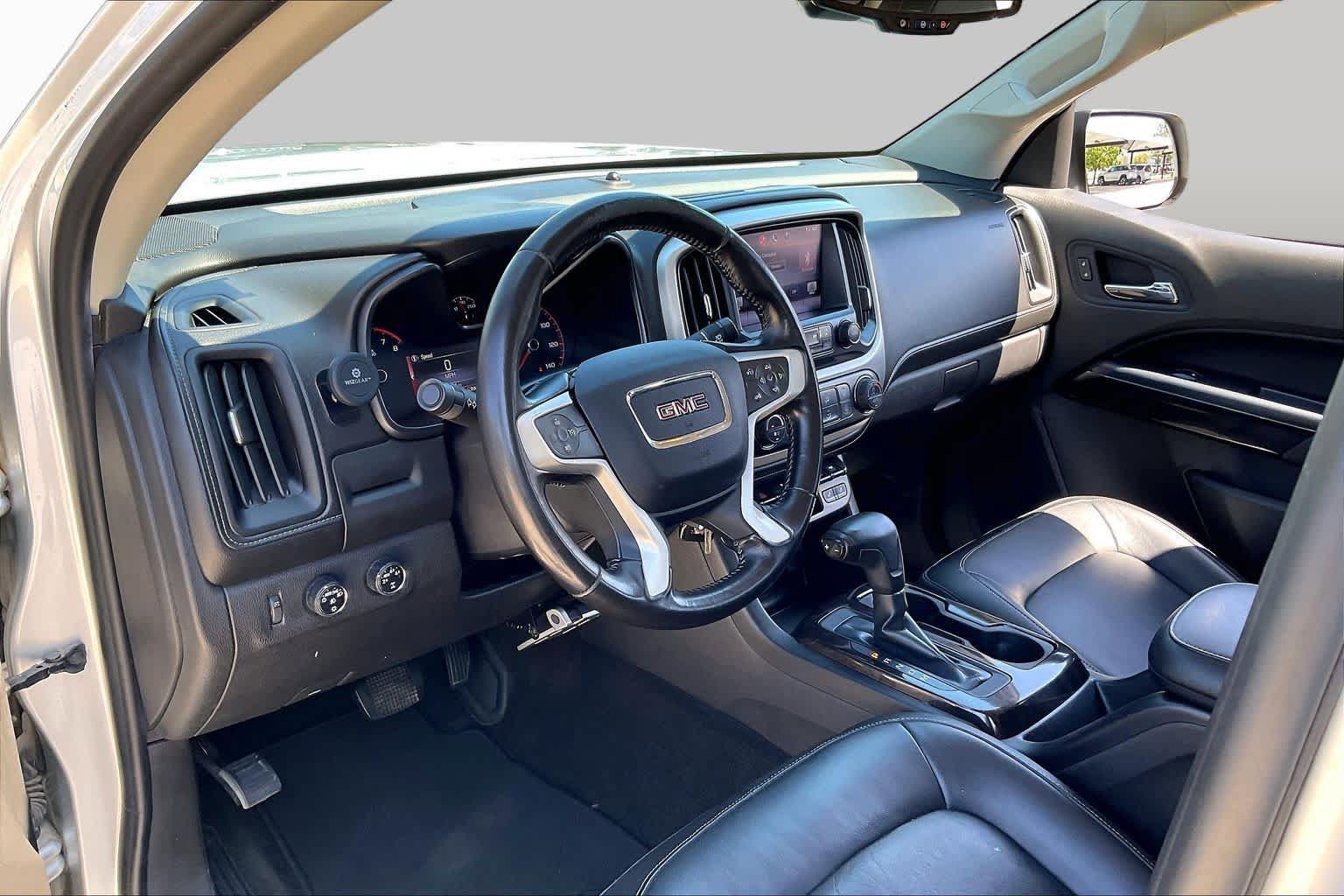 Used 2015 GMC Canyon SLT AWD/4WD image 17