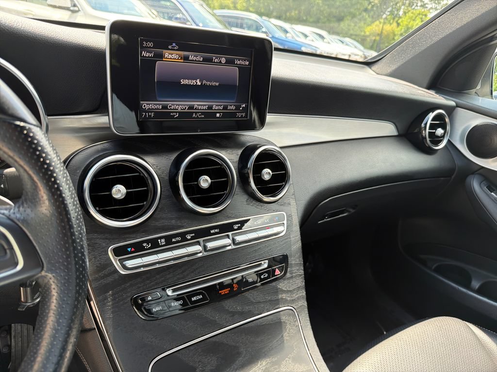 Used 2019 Mercedes-Benz GLC 300 image 29