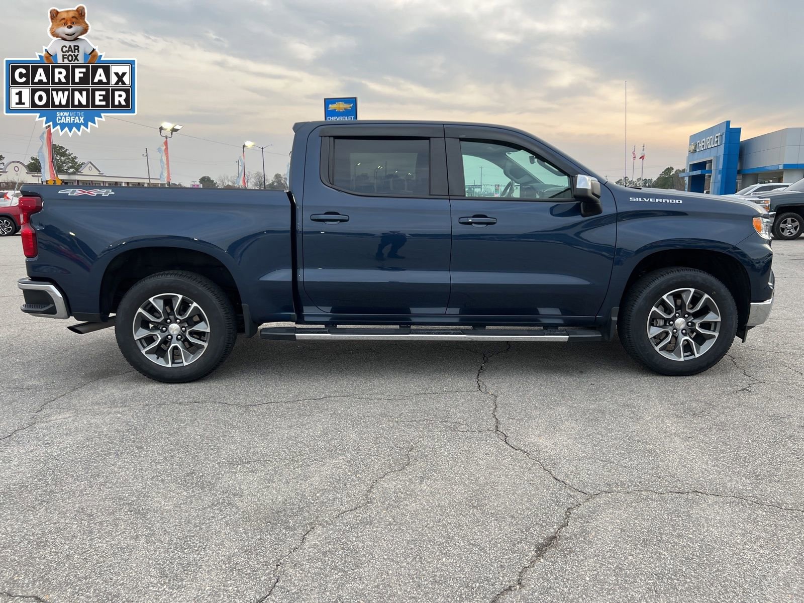 Used 2023 Chevrolet Silverado 1500 LT image 6