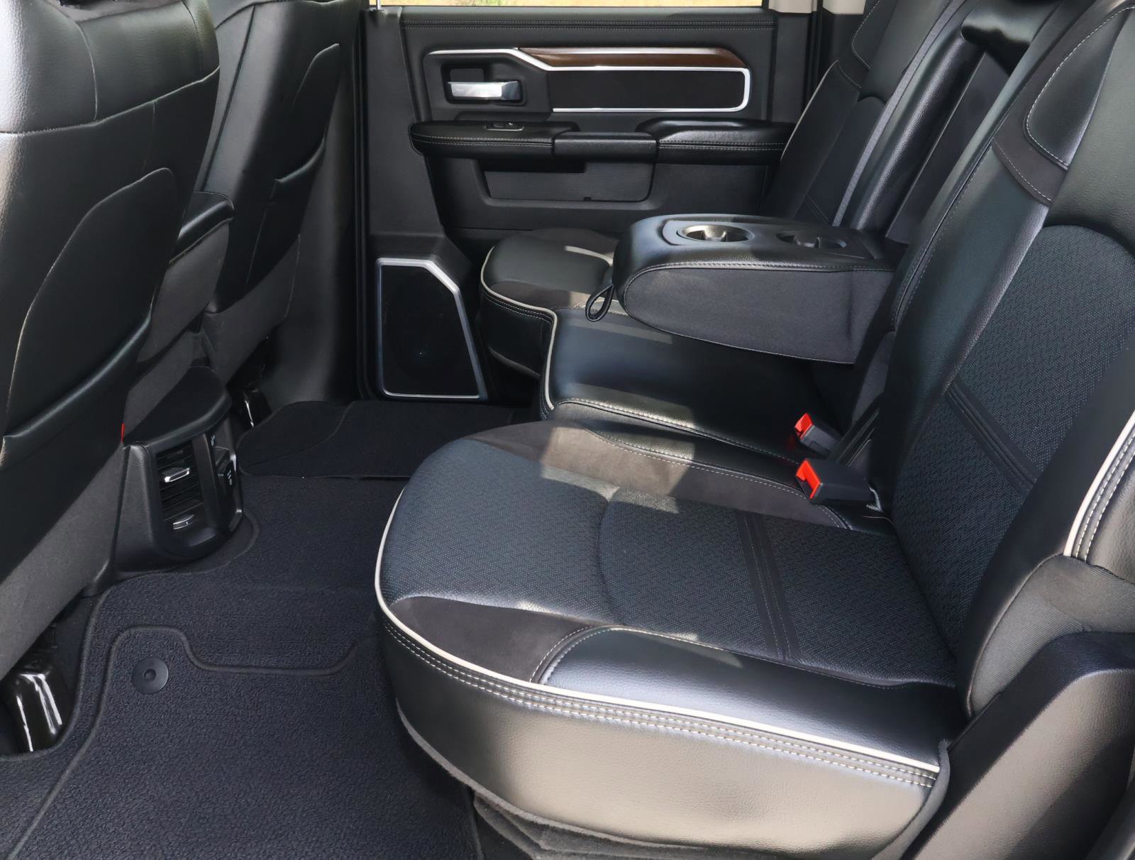 Used 2024 RAM 2500 Laramie image 22