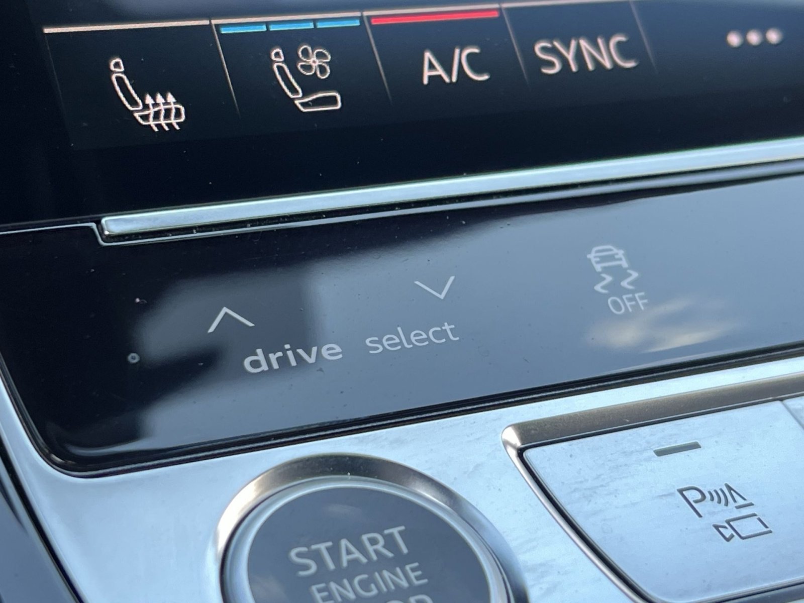 Used 2025 Audi A8 L 3.0T image 35