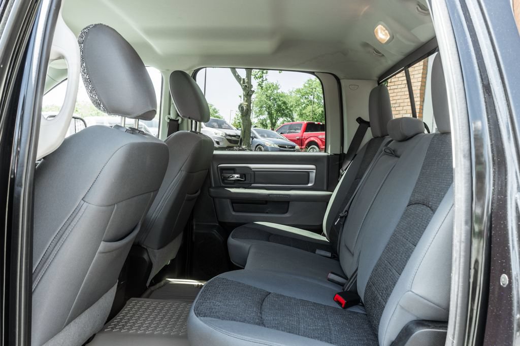 Used 2016 RAM 1500 Classic SLT w/ SLT Plus D←cor Group AWD/4WD image 24