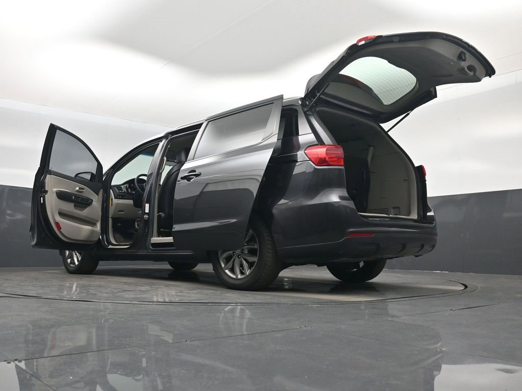Certified 2020 Kia Sedona EX image 59