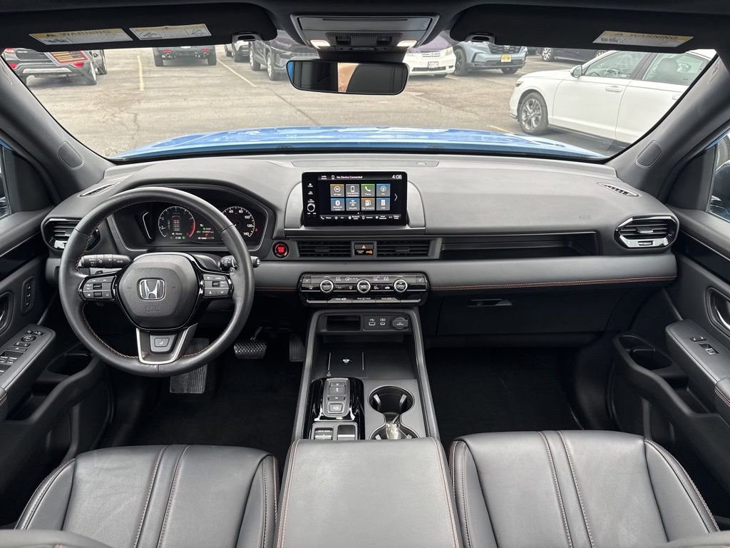 Used 2025 Honda Pilot TrailSport image 25